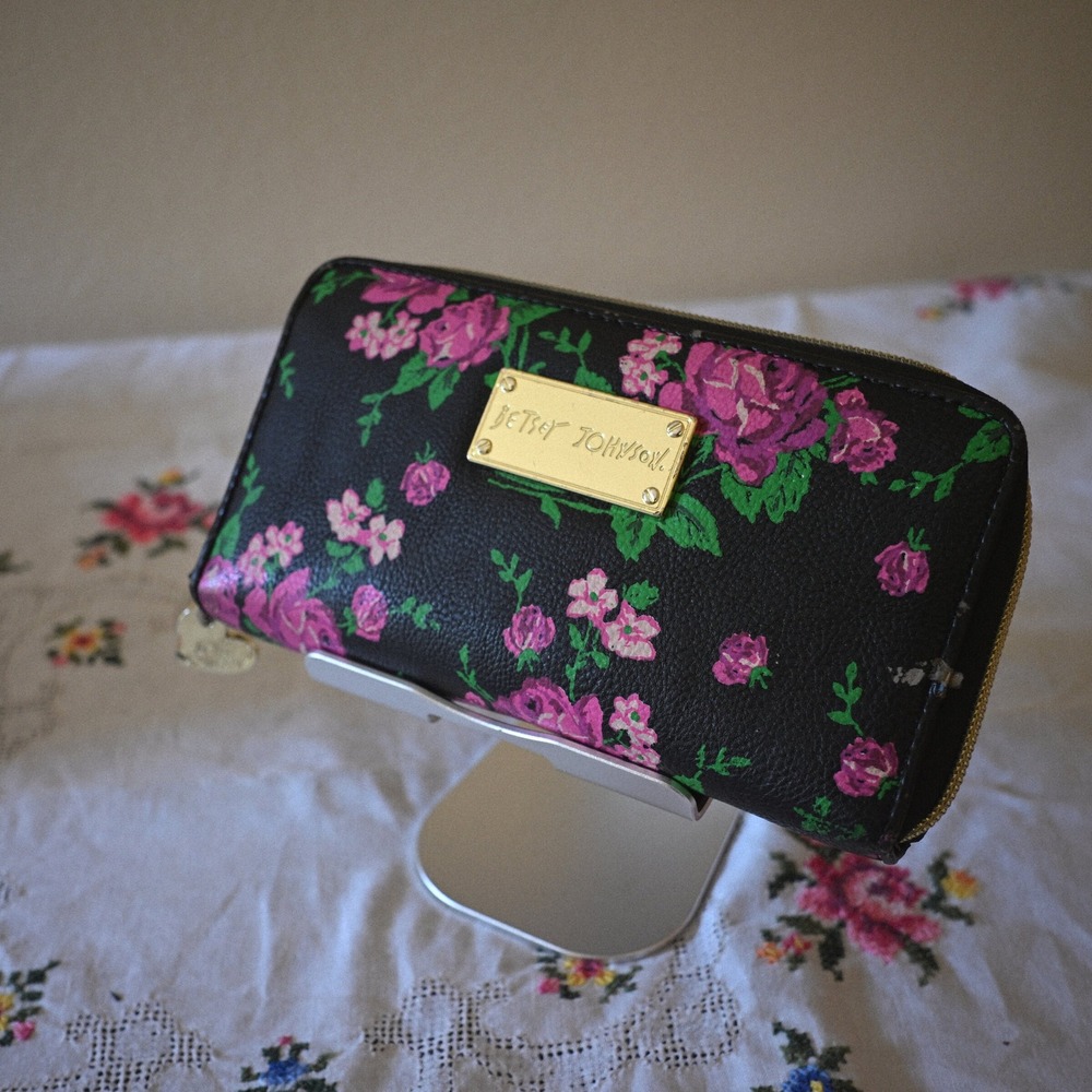 Betsey Johnson Floral Zip Around Wallet Black Pink Rose Print Gold Interior